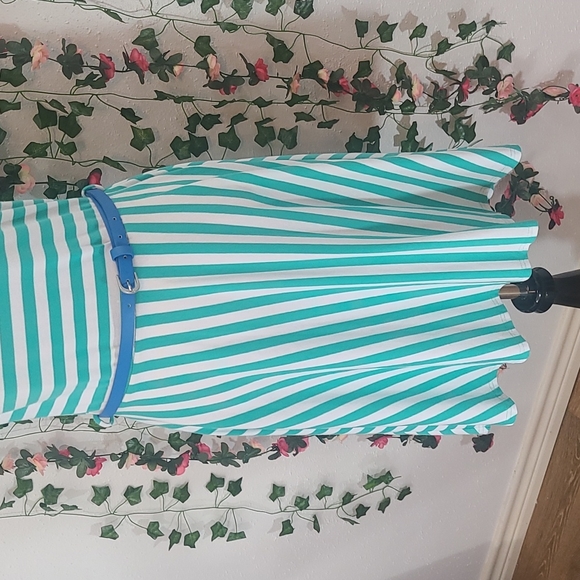 ⭐️Derek Heart dress large - Picture 3 of 7